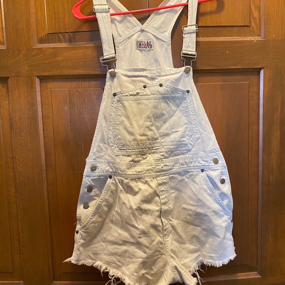 Short overalls